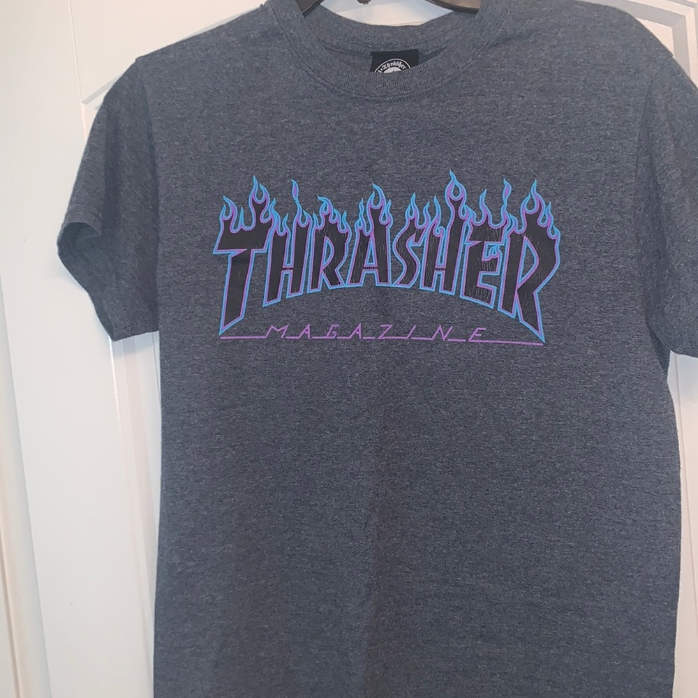 THRASHER GREY TOP